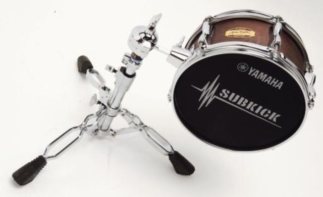 blank The stand enables vertical positioning in front of the bass drum.